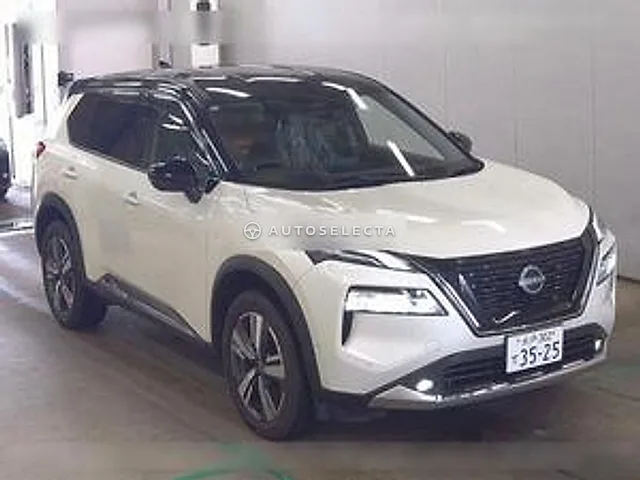 Nissan X-Trail 2024, auction grade 5