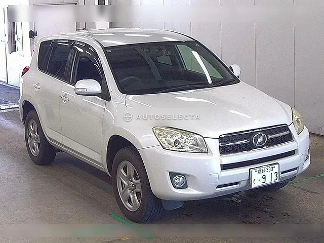 Toyota RAV4 2014, auction grade 4