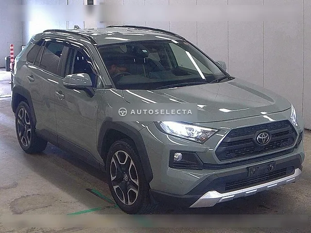 Toyota RAV4 2019, auction grade 3.5