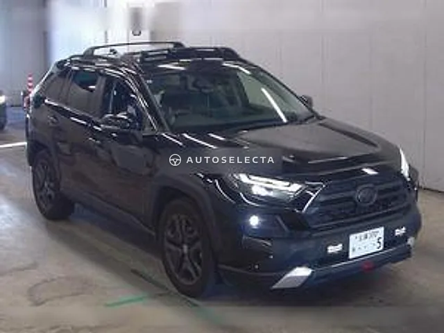 Toyota RAV4 2024, auction grade 4.5