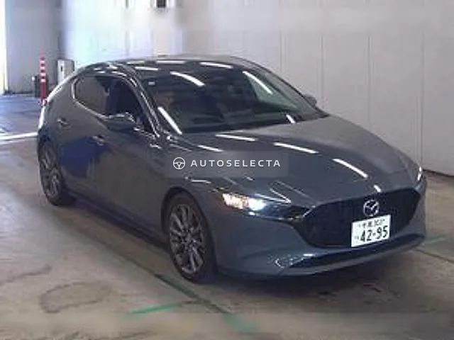Mazda MAZDA3 Fastback 2023, auction grade 4.5