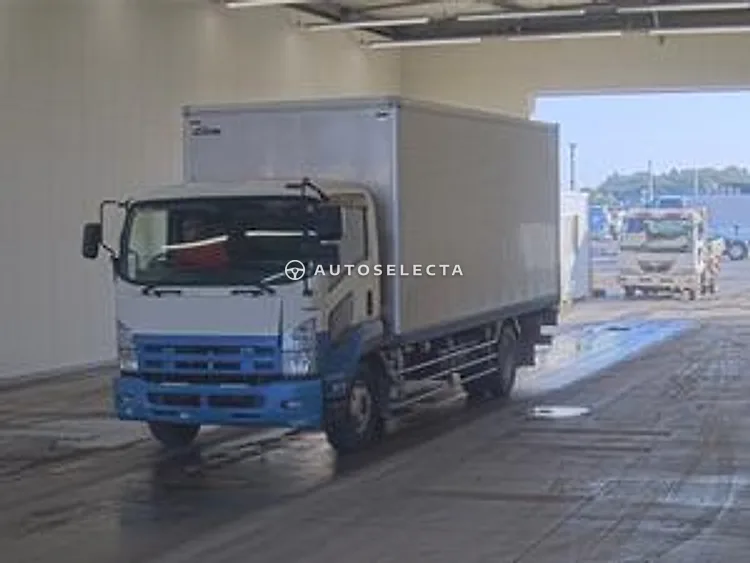 Isuzu Forward 2012, photo 1 of 1