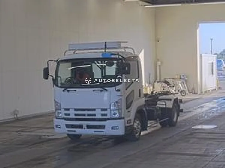 Isuzu Forward 2014, photo 1 of 1