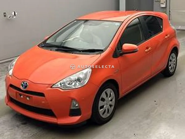 Toyota Aqua 2013, photo 1 of 1