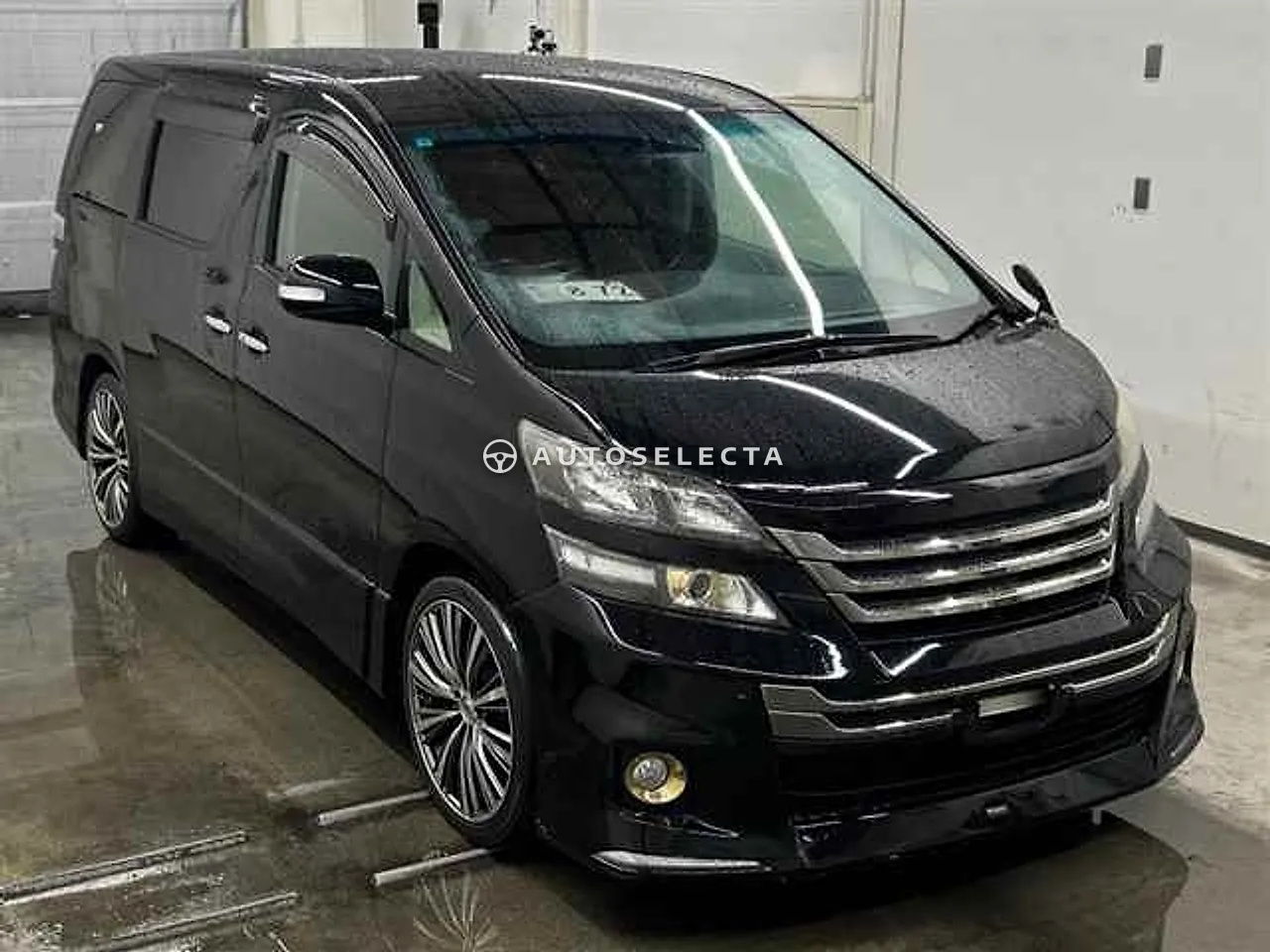 Toyota Vellfire 2013, photo 1 of 1