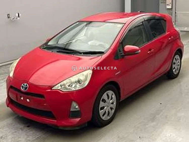 Toyota Aqua 2012, photo 1 of 1