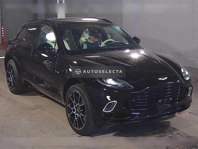 Aston Martin DBX 2021, auction grade 5
