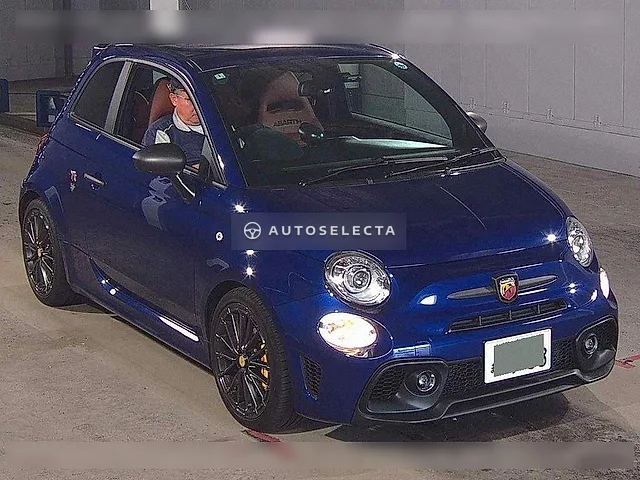 Abarth 595 2022, auction grade 4.5
