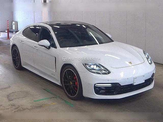 Porsche Panamera 2021, auction grade 4.5