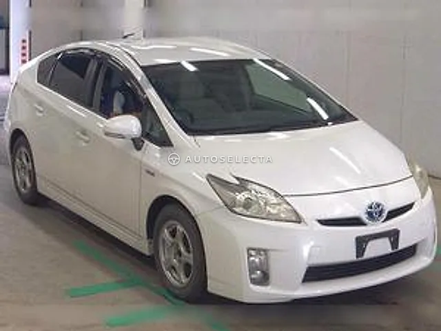 Toyota Prius 2011, auction grade 3.5
