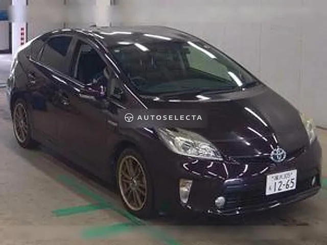 Toyota Prius 2012, auction grade 3