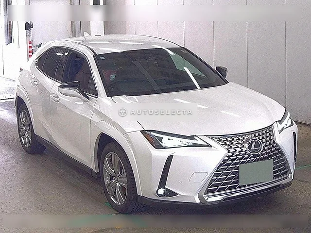 Lexus UX 2025, auction grade 5