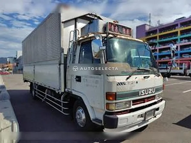 Isuzu Thesis 1992, auction grade 3.5