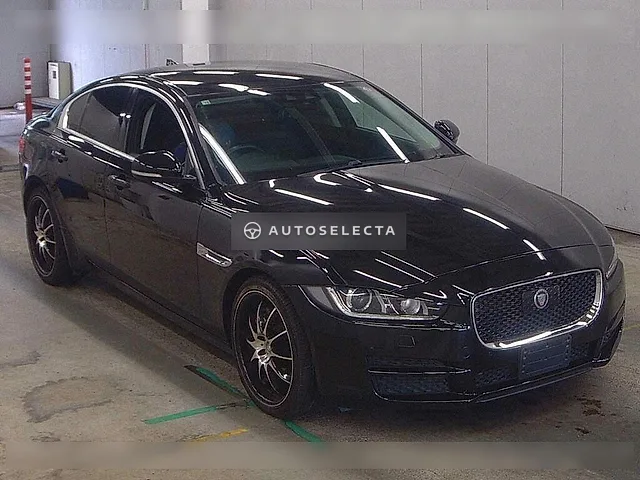 Jaguar XE 2016, auction grade 3.5