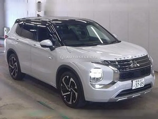 Mitsubishi Outlander PHEV 2022, auction grade 4