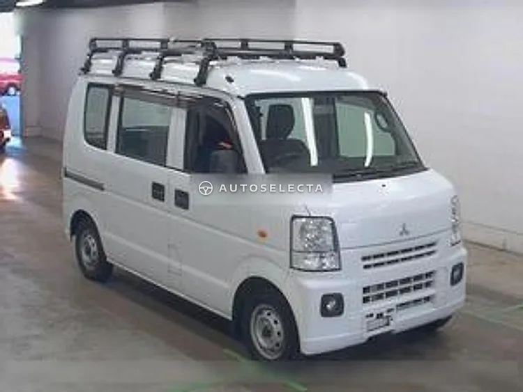 Mitsubishi Minicab Van 2015, photo 1 of 1