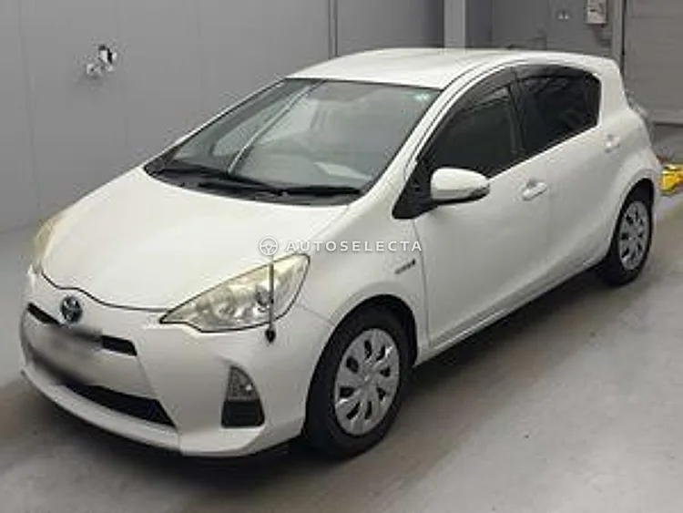 Toyota Aqua 2013, photo 1 of 1