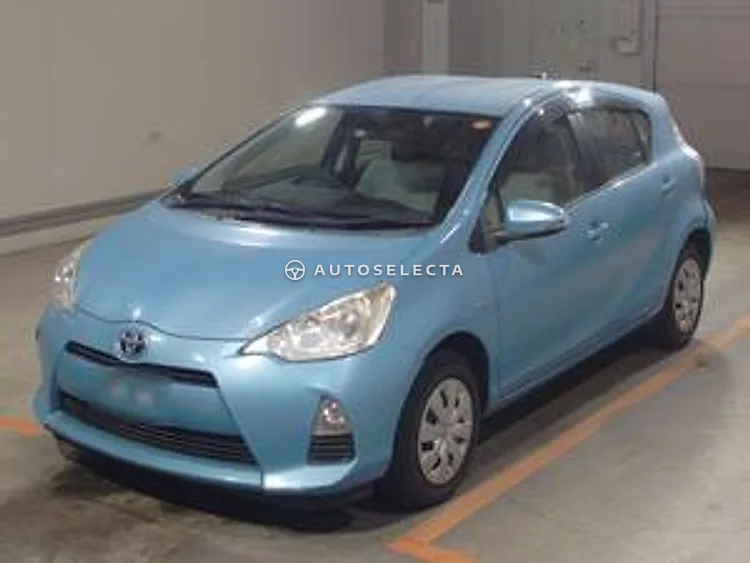 Toyota Aqua 2012, photo 1 of 1