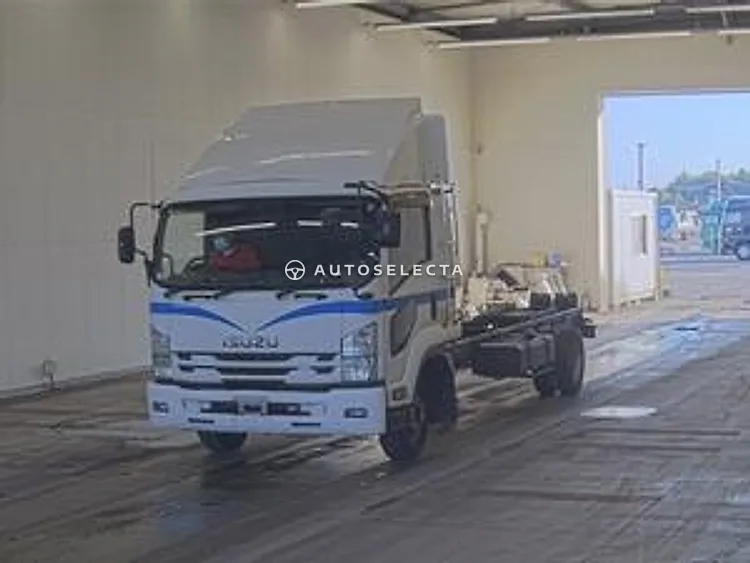 Isuzu Forward 2015, photo 1 of 1
