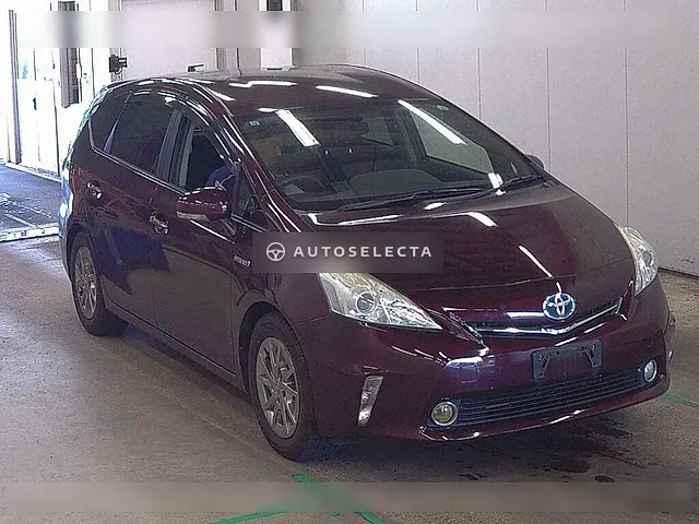 Toyota Prius Alpha 2013, auction grade 3.5