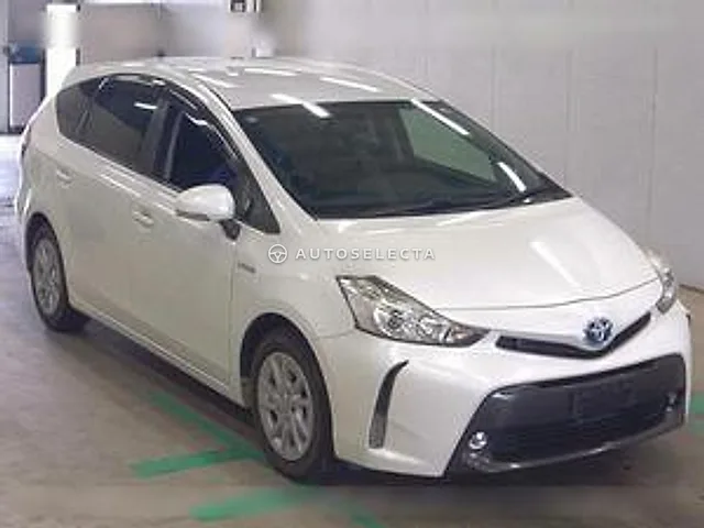Toyota Prius Alpha 2015, auction grade 3.5