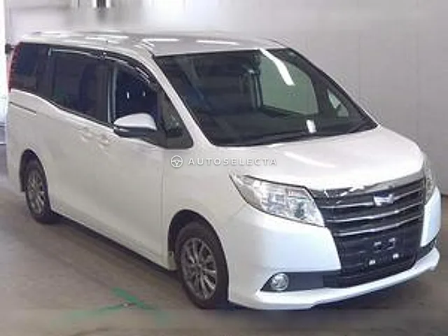 Toyota Noah 2017, auction grade R