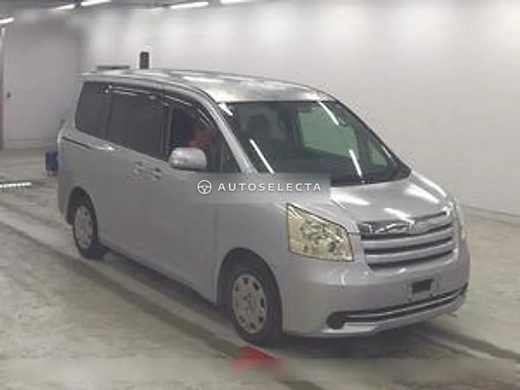 Toyota Noah 2009, photo 1 of 1