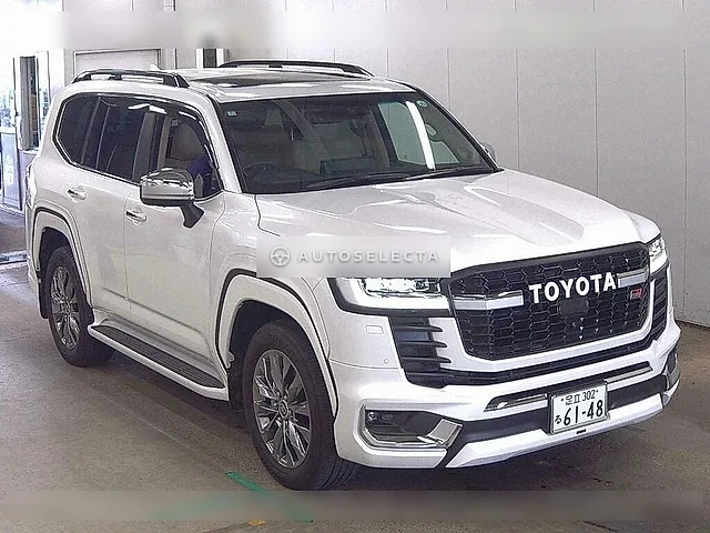 Toyota Land Cruiser 2024, auction grade 5