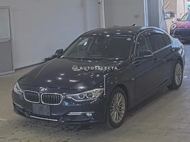 BMW 3 Series 2013, auction grade 3