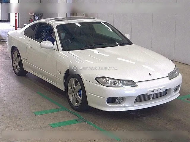 Nissan Silvia 2001, auction grade R
