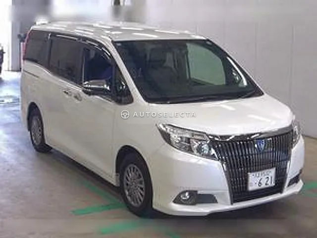 Toyota Esquire 2016, auction grade 4