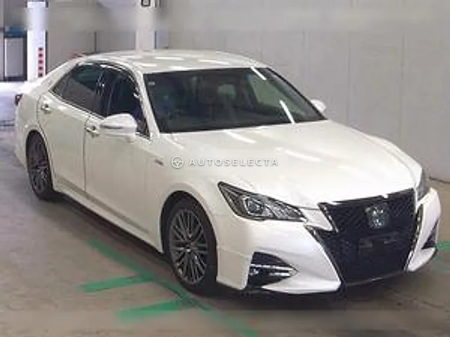 Toyota Crown Hybrid 2018, auction grade 4.5