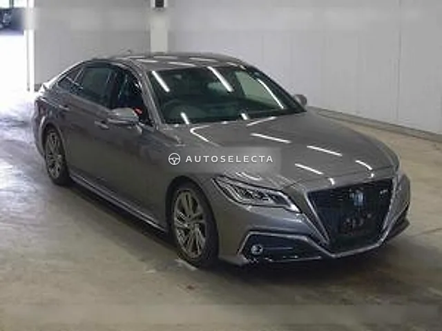 Toyota Crown Hybrid 2022