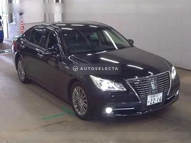 Toyota Crown Hybrid 2013, auction grade 3.5