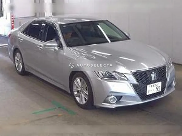 Toyota Crown Hybrid 2013, auction grade 4.5