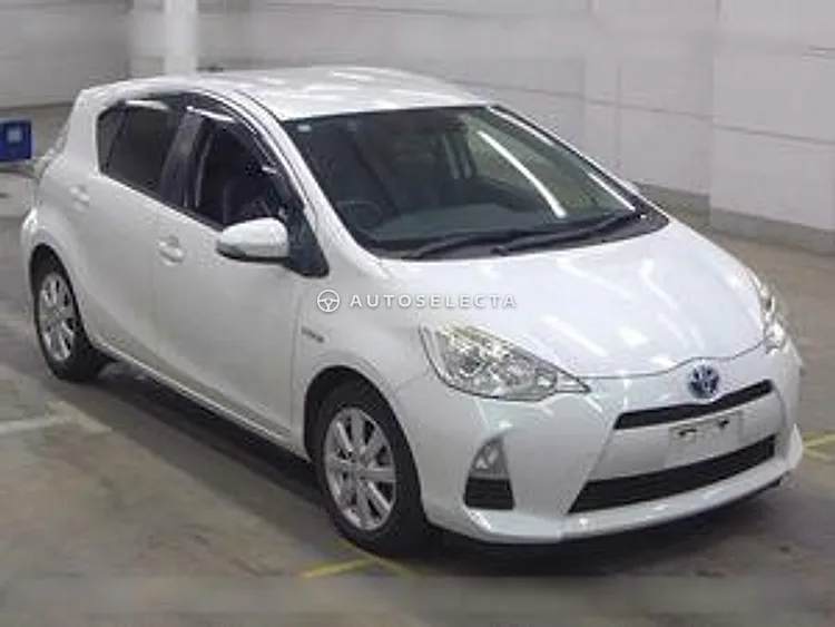 Toyota Aqua 2014, photo 1 of 1
