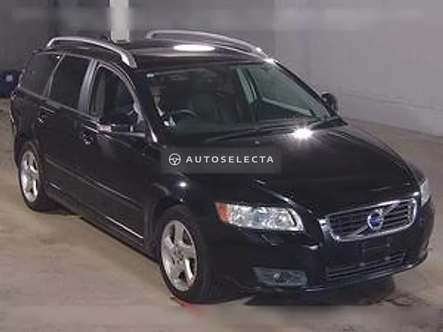 Volvo V50 2011, auction grade 3.5