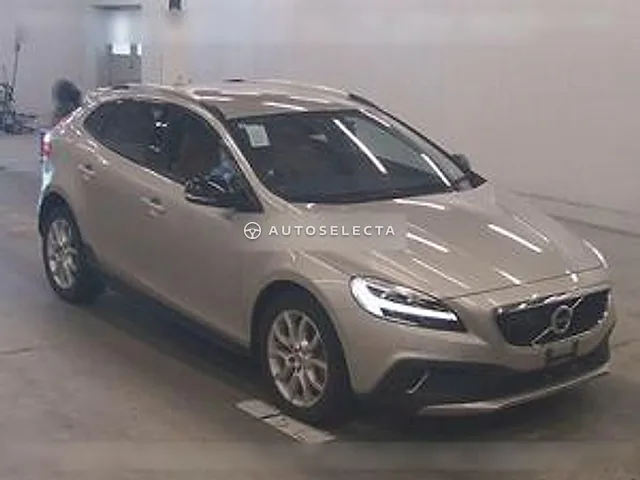 Volvo V40 2017, auction grade 4.5