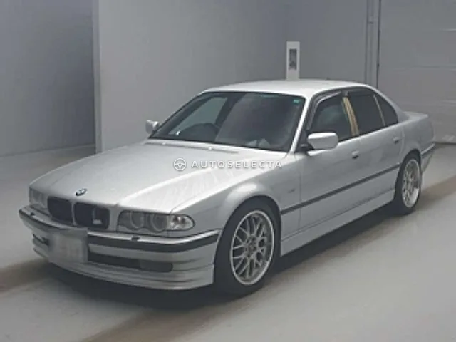 BMW 7 Series 2000, auction grade 3.5