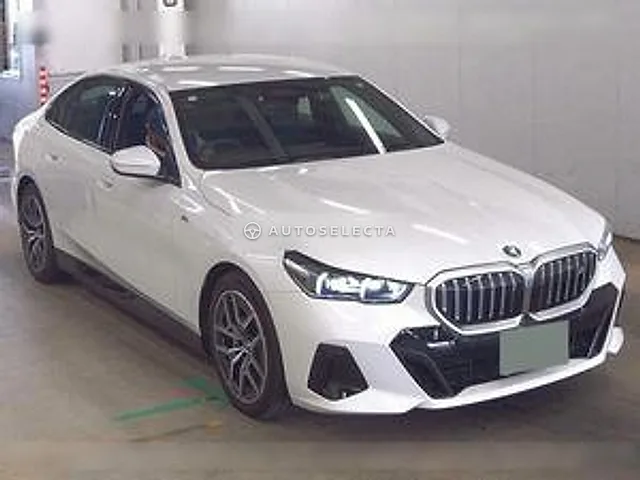 BMW i5 2024, auction grade 4.5