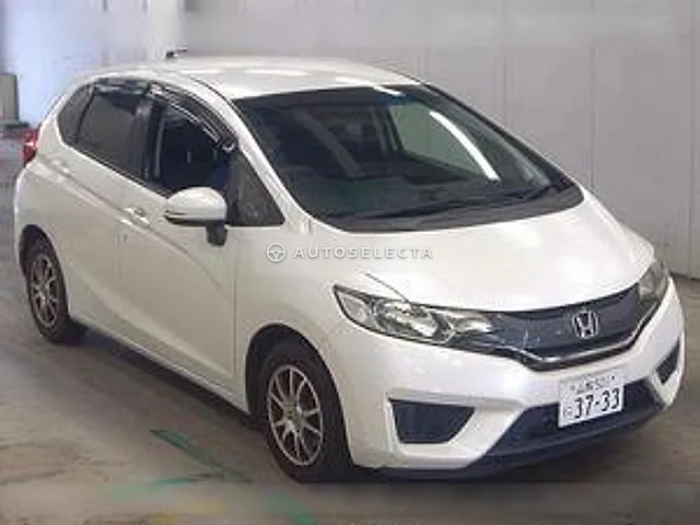 Honda Fit 2013, auction grade 3.5