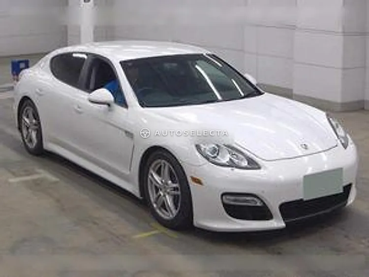 Porsche Panamera 2012, photo 1 of 1