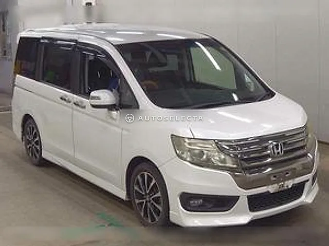 Honda Stepwgn Spada 2013, auction grade 4