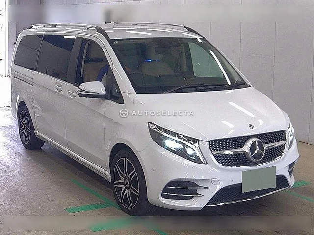 Mercedes-Benz V-Class 2024, auction grade 4.5