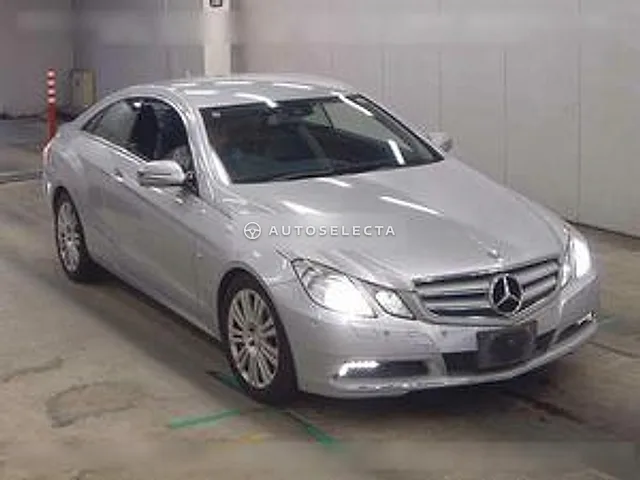 Mercedes-Benz E-Class 2009, auction grade 3.5