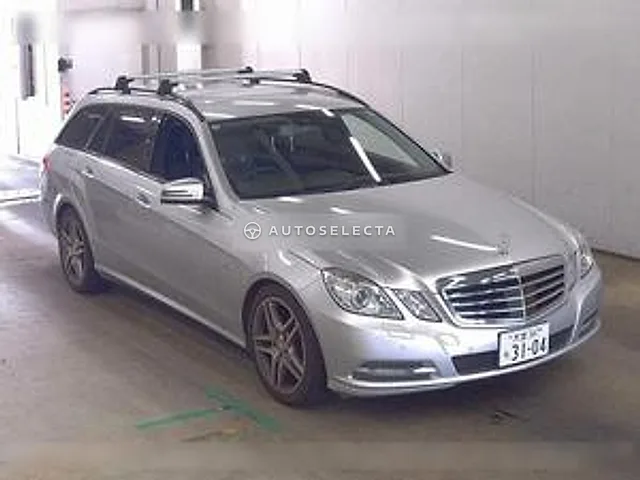 Mercedes-Benz E-Class Station Wagon 2011, auction grade 4
