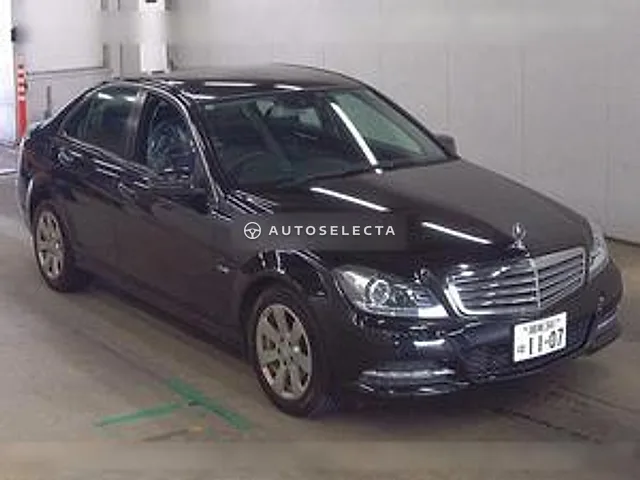 Mercedes-Benz C-Class 2012, auction grade 4