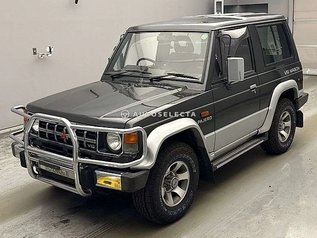 Mitsubishi Pajero 1989, auction grade 3