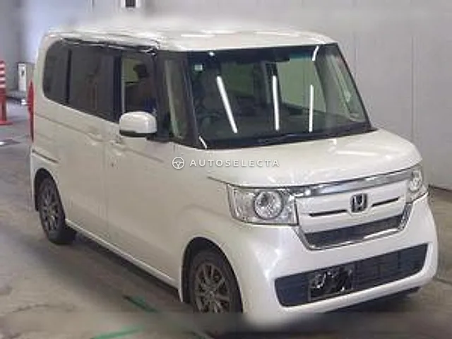 Honda N-BOX 2017, auction grade 4