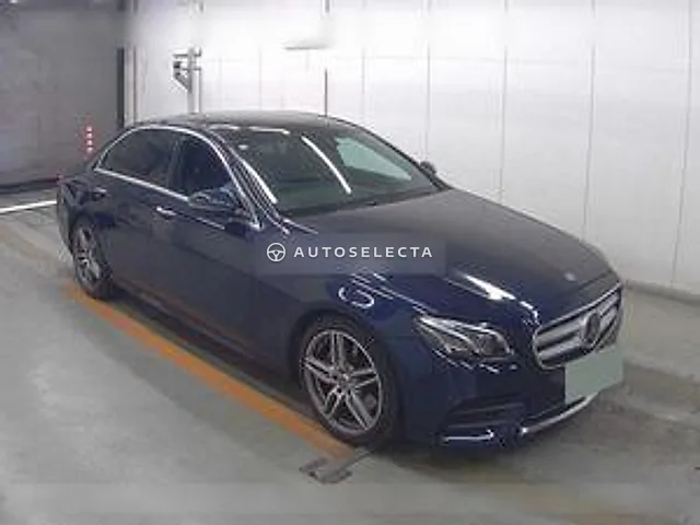 Mercedes-Benz E-Class 2019, auction grade 4